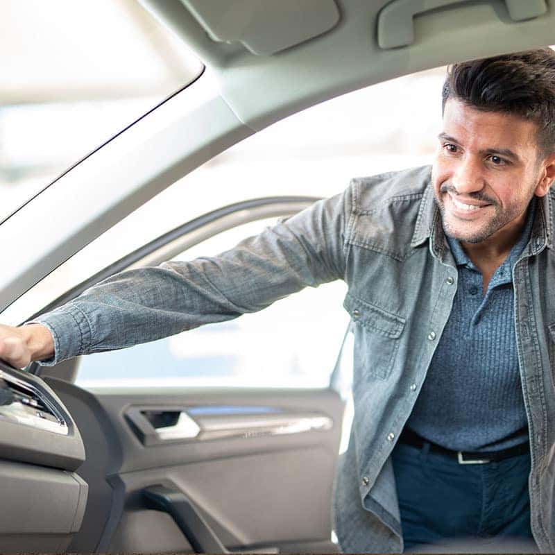 How much less should you offer on a used car discount