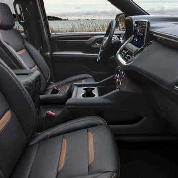 2022 GMC Yukon interior front seat