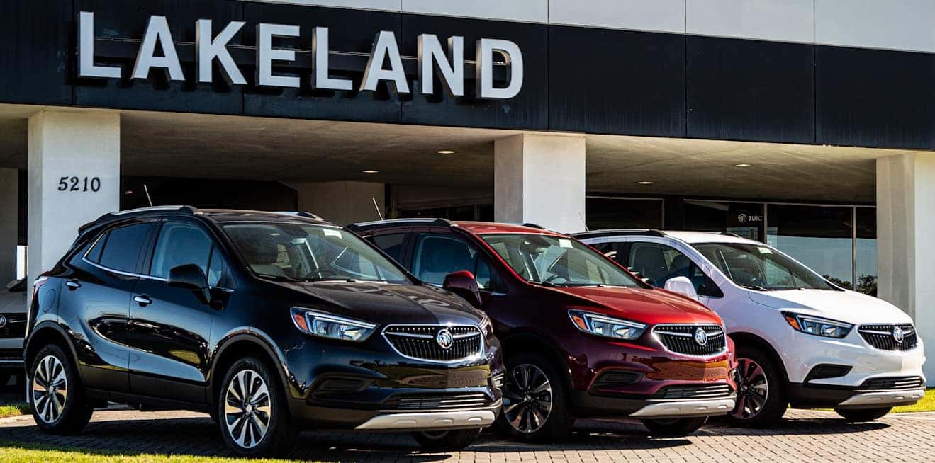 2022 Buick Enclave Parked in Driveway
