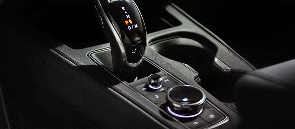 2022 Cadillac XT4 interior gear shift and console controls