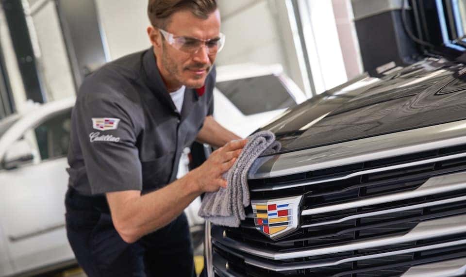 Benefits of Buying a New Luxury Car