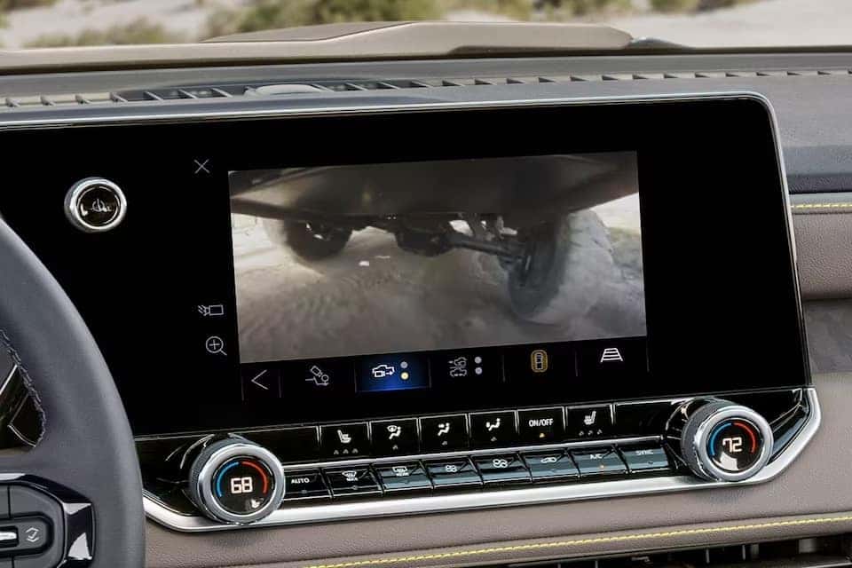 2023 Chevrolet Colorado touch screen with driver info
