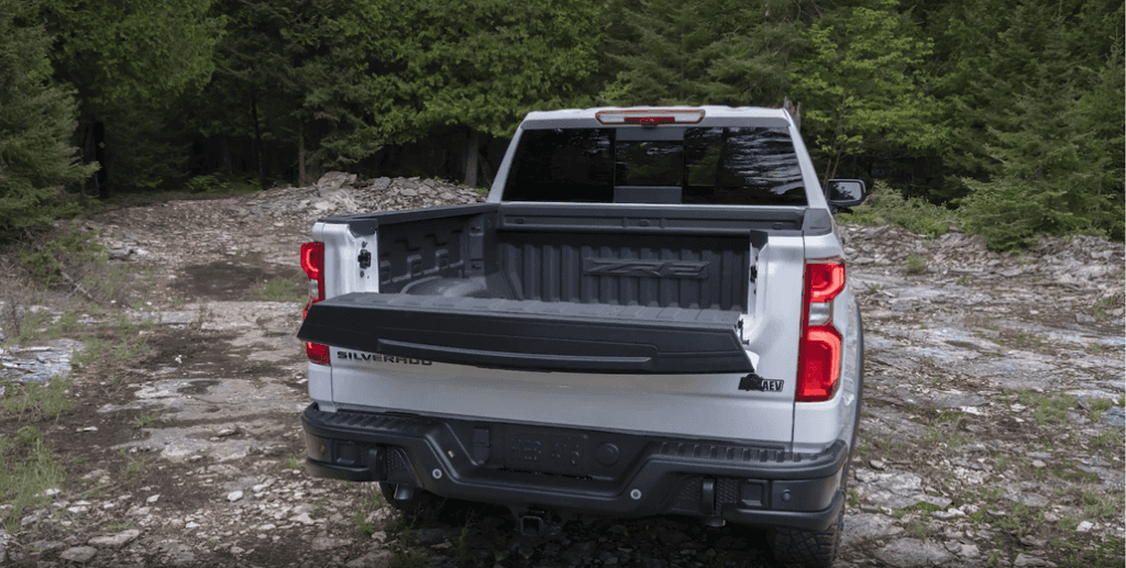 Chevrolet Silverado 1500 Multi-Flex Tailgate Work Surface