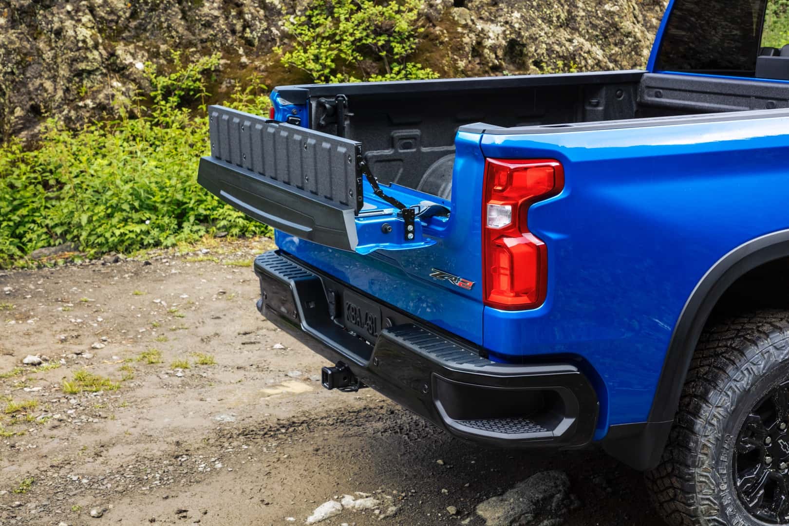 Chevrolet Silverado ZR2 Mutli-Flex Tailgate