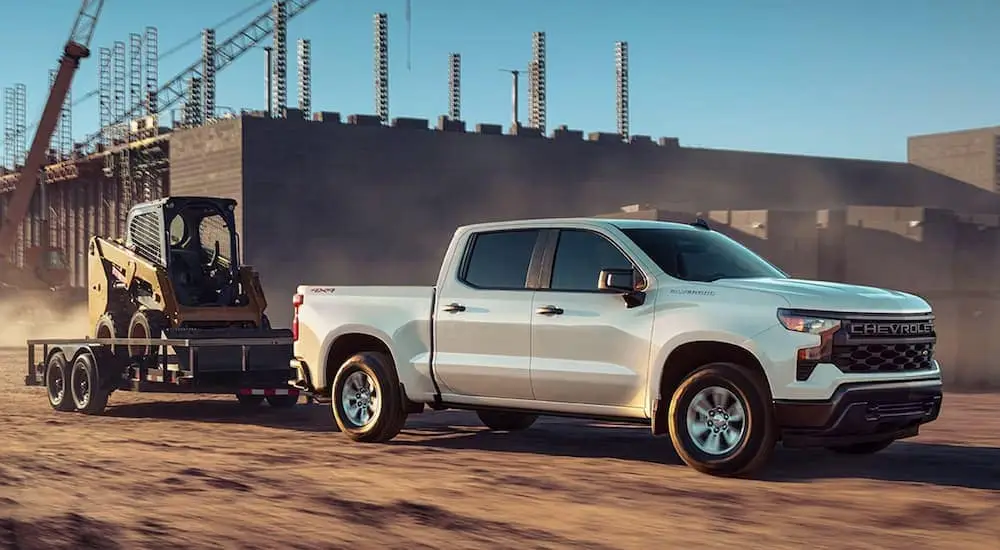 2024 Chevrolet Silverado: Redefining Towing and Technology thumbnail