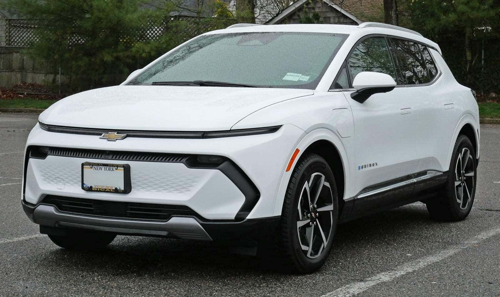Chevrolet Equinox EV, front three-quarter view