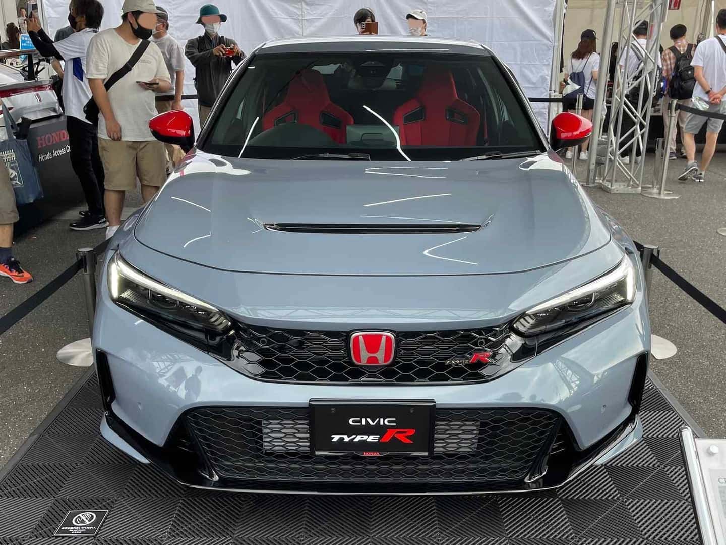 Honda Civic Type R, front three-quarter view