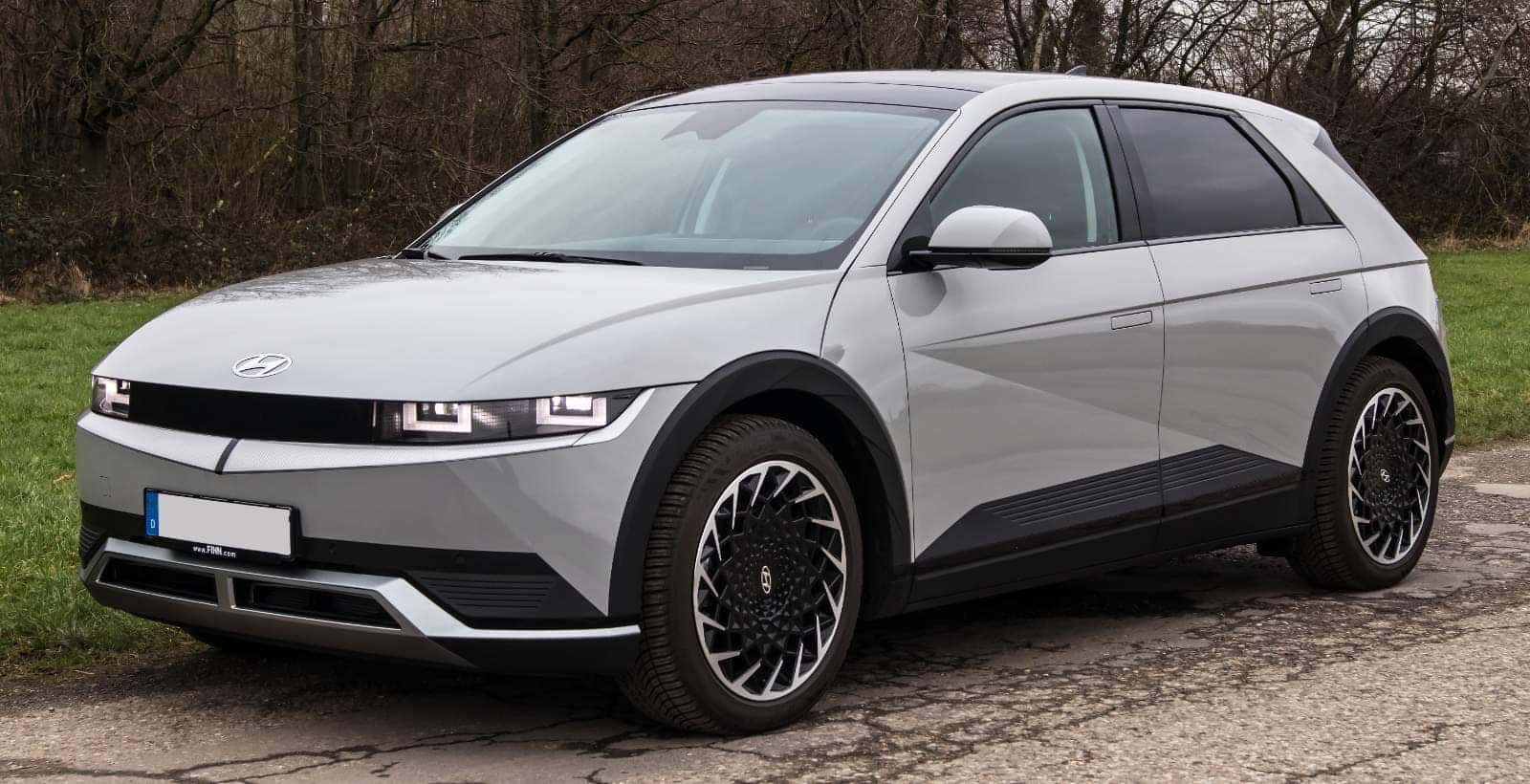 2026 Hyundai Ioniq 5, front three-quarter view