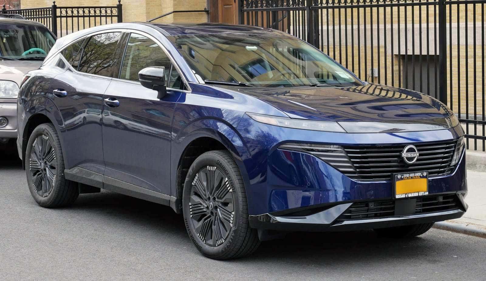 2025 Nissan Murano Platinum, front view