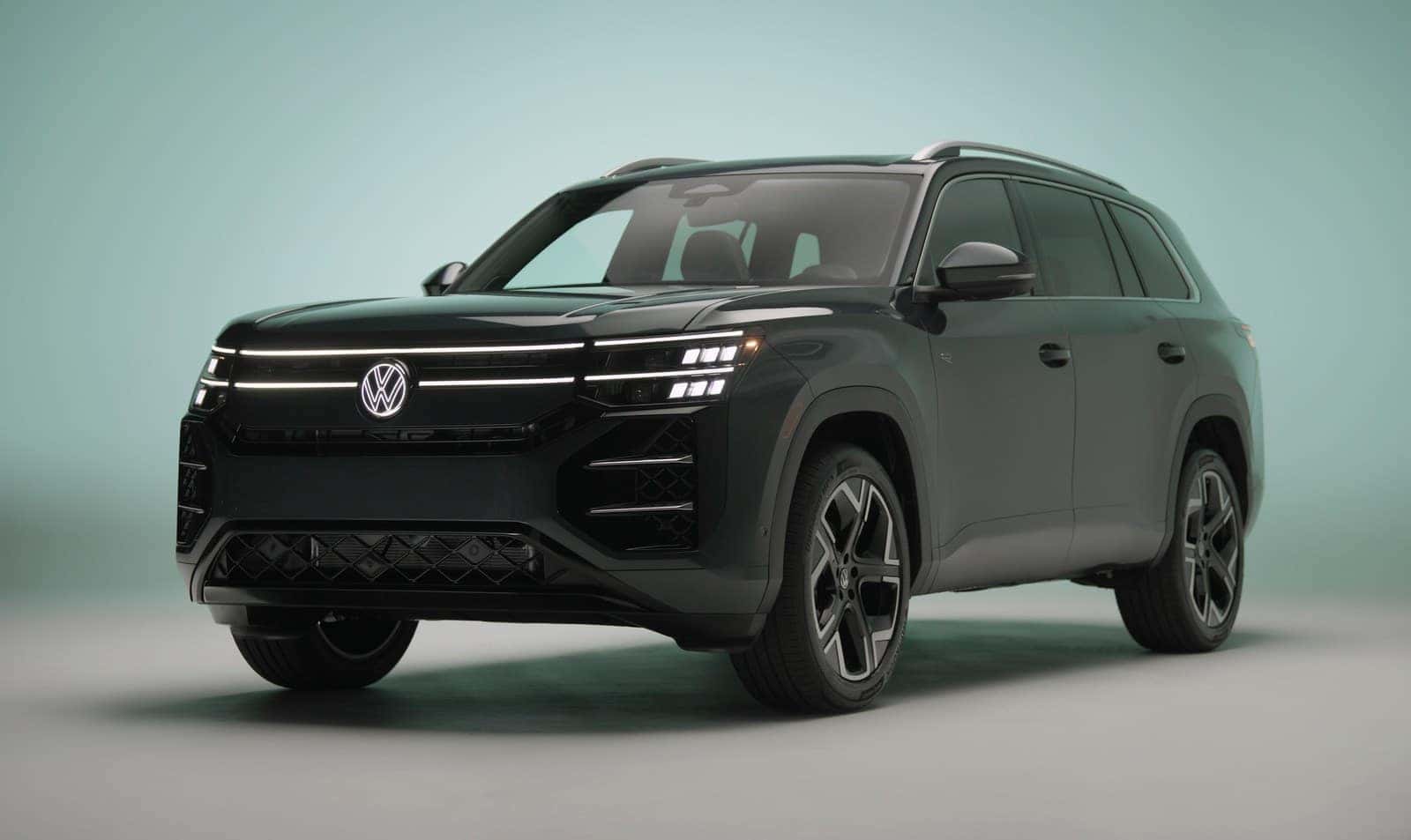 2027 Volkswagen Atlas R-Line in Sacramento Green at Emich Volkswagen of Boulder