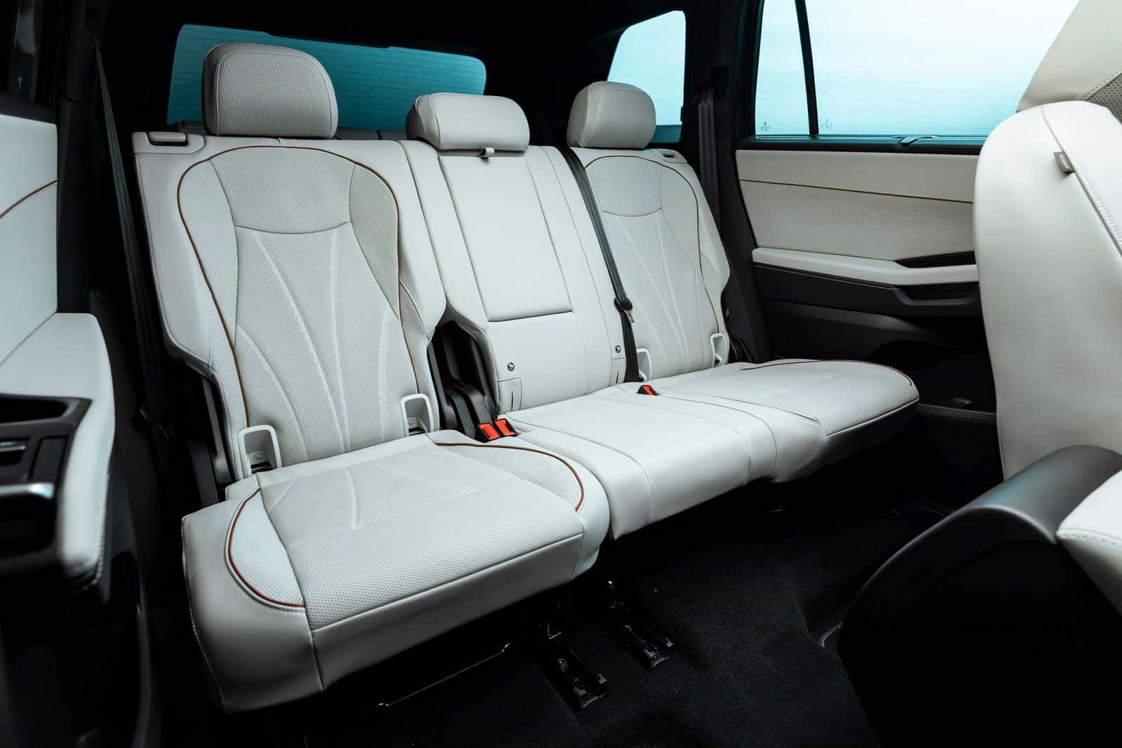 2027 Volkswagen Atlas second and third row seating
