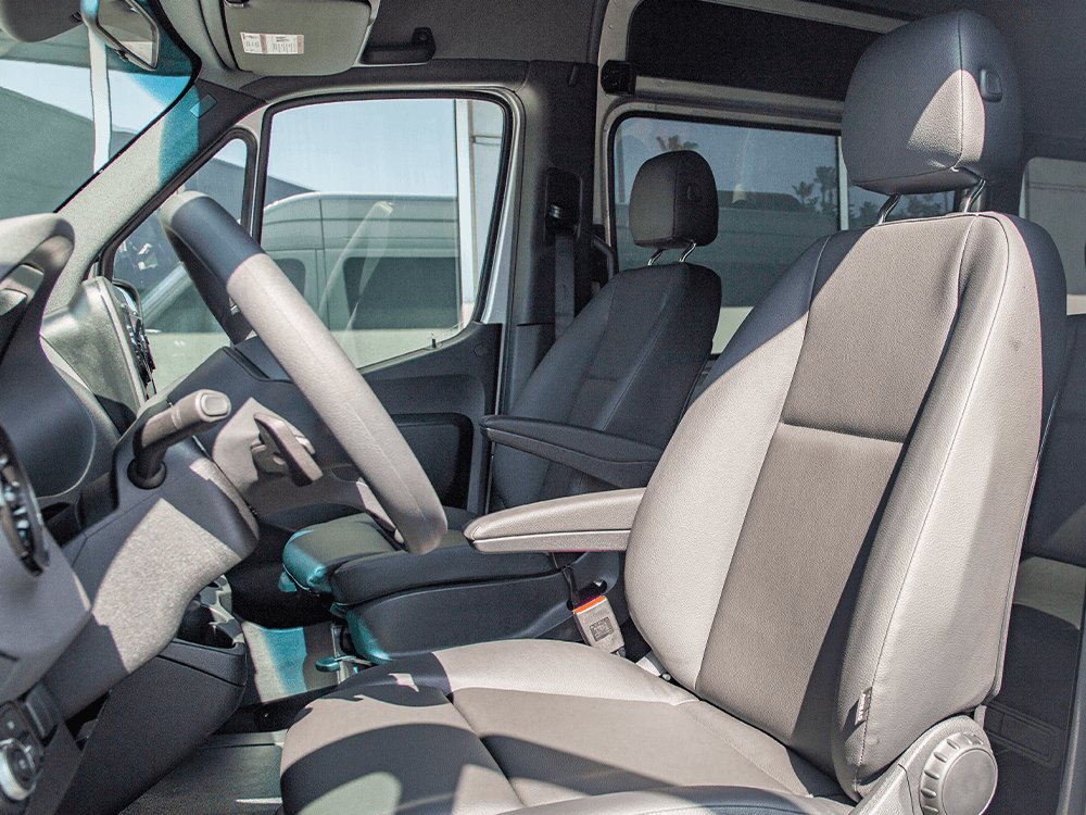 2025 C-Class screen