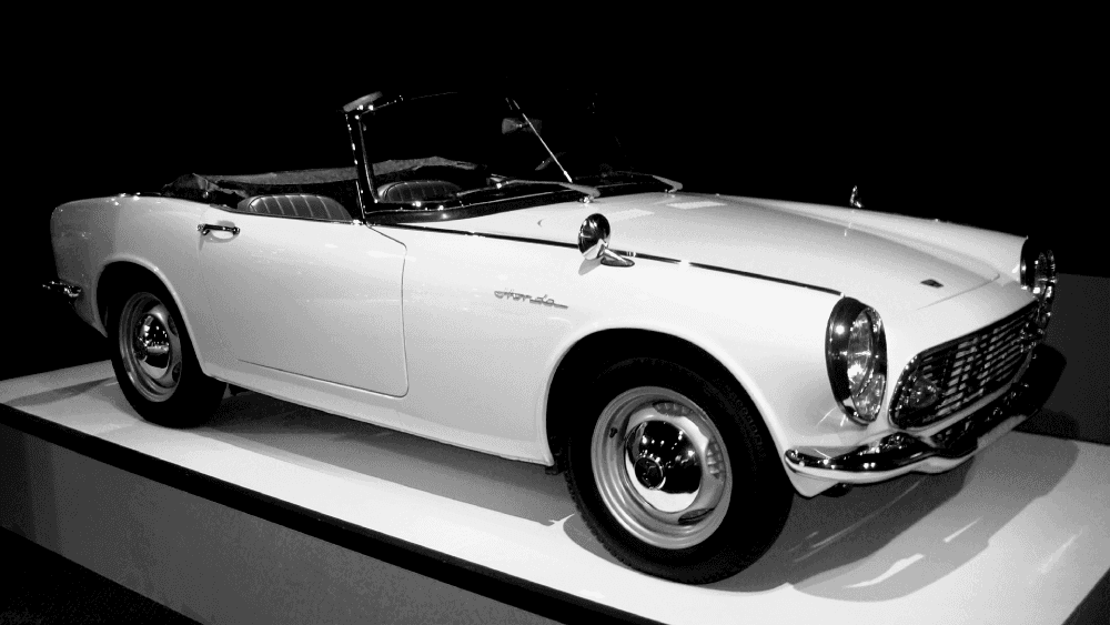 Black and White Honda S600