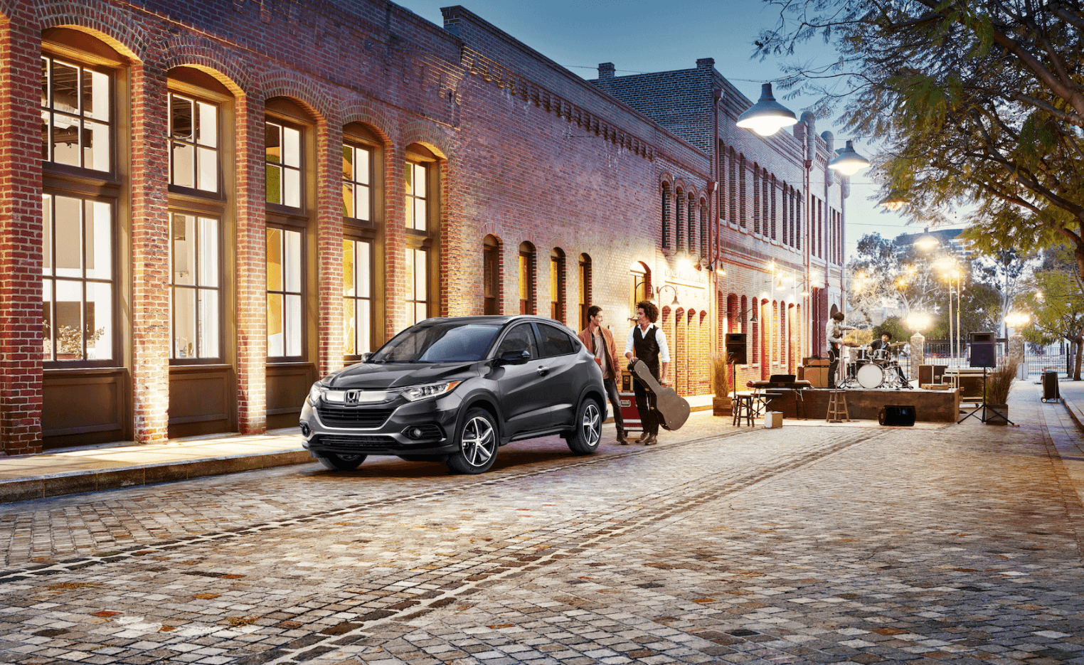 2021 Honda HR-V in black