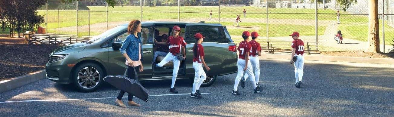 Honda Odyssey vs Toyota Sienna