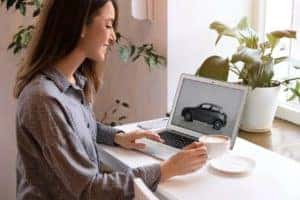 Woman shopping online