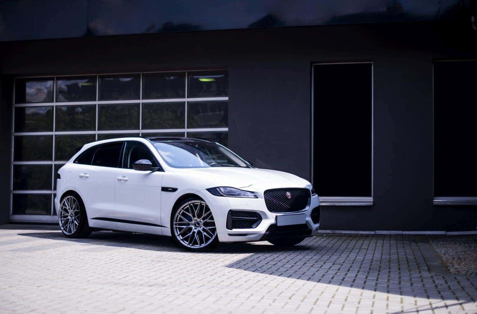 Top 5 Reasons to Choose a Jaguar Over Other Luxury Cars Jaguar San