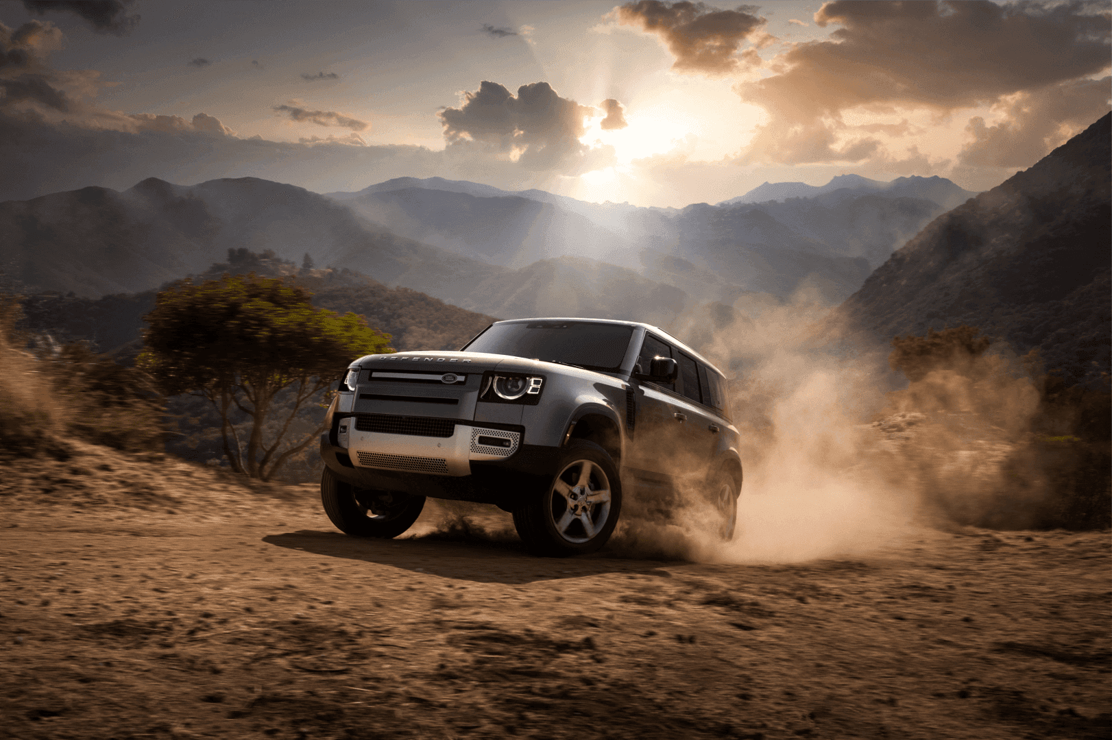 Land Rover Defender Desert Mountains