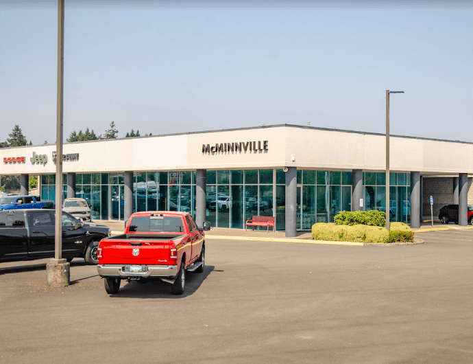 Mac Jeep Ram in McMinnville, OR