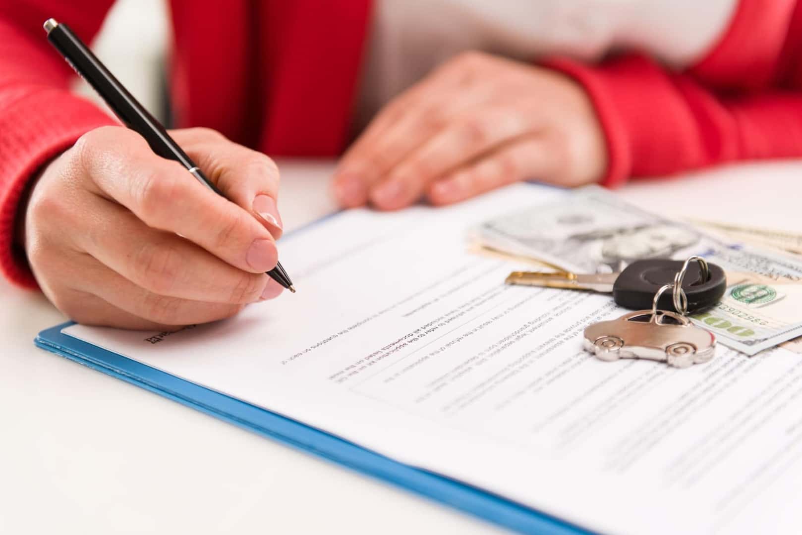 Signing a Mercedes-Benz CLS Lease