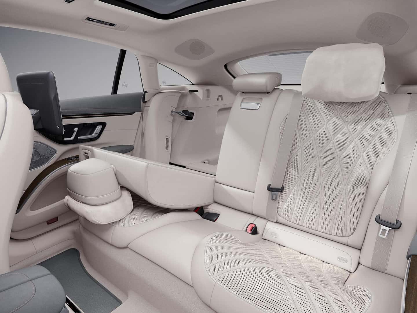 2022 Mercedes-Benz EQS Seating