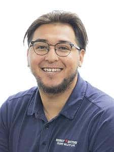 Midway Motors personal de habla hispana Omar Hernandez