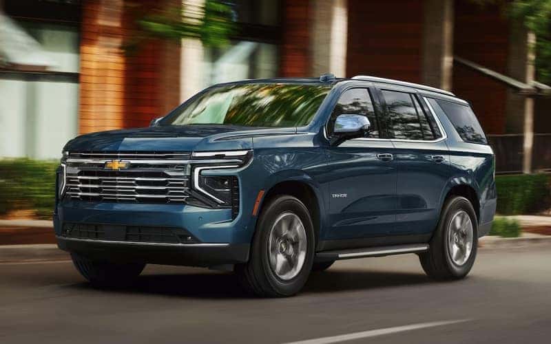 Is the 2026 Chevrolet Tahoe or the 2026 GMC Yukon the better full-size ...