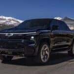 2026ChevroletSilveradoEV-exterior-01