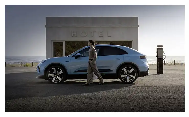 2025<br>Porsche Macan EV