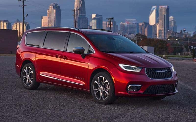 2026ChryslerPacifica-exterior-01