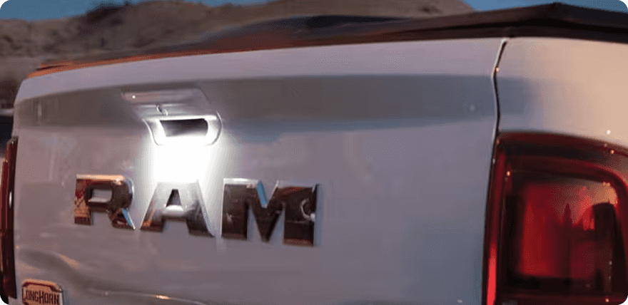 LED TRAILER HITCH LIGHT