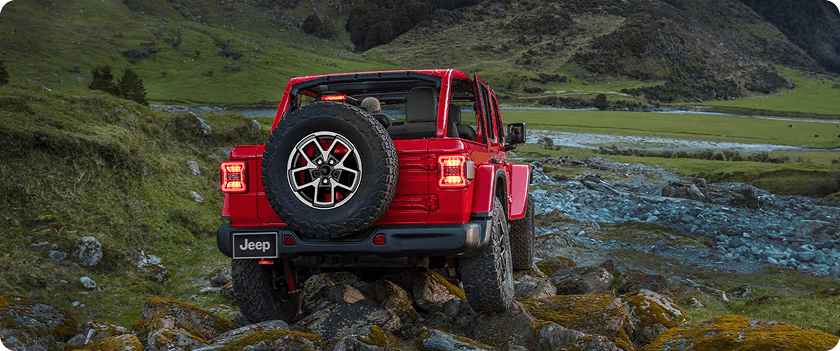 ROCK-TRAC 4X4 SYSTEM AND 4:1 LOW GEAR RATIO