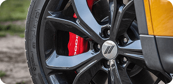 SEGMENT-EXCLUSIVE AVAILABLE BREMBO BRAKES*