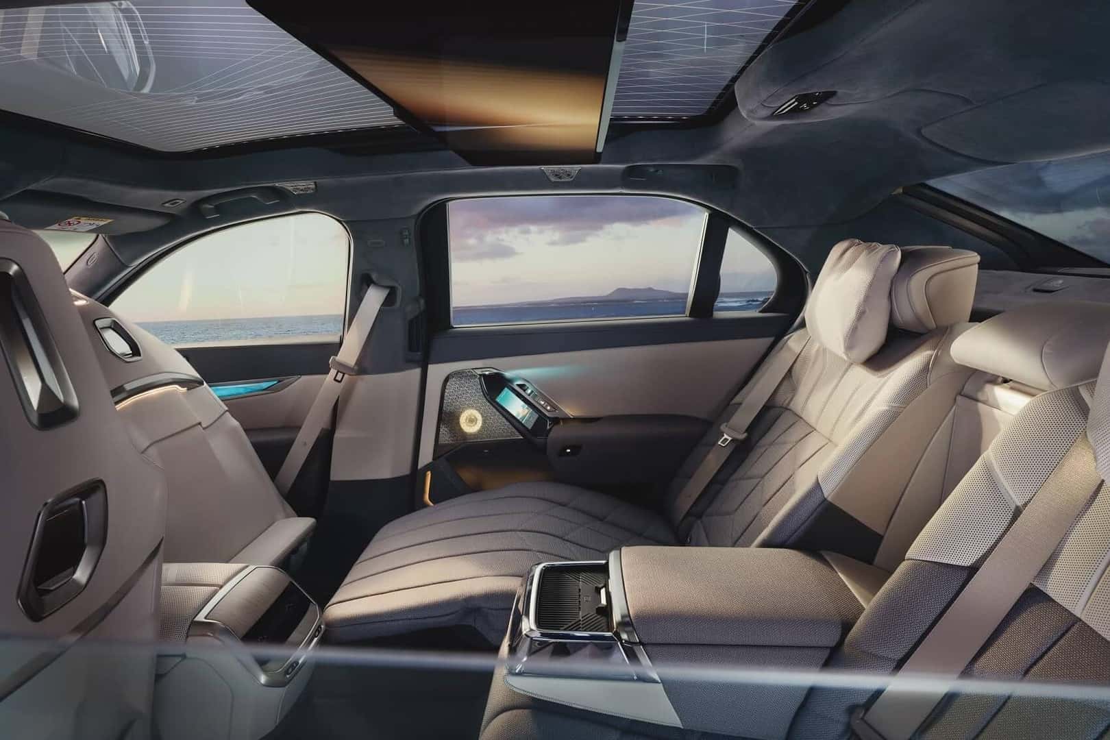 2023 BMW i7 Interior Space