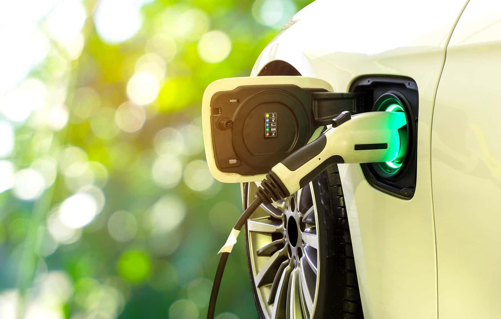 Plug-in Hybrid Capabilities of the MINI Countryman