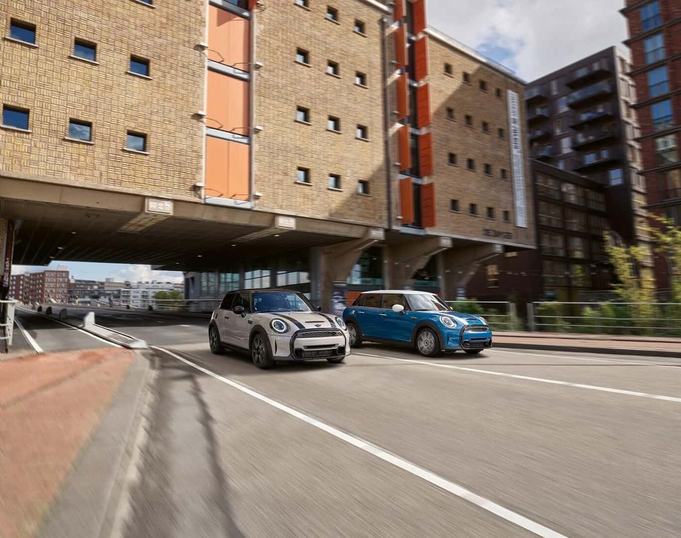 2022 Mini Cooper Hardtop 4-Door in the City